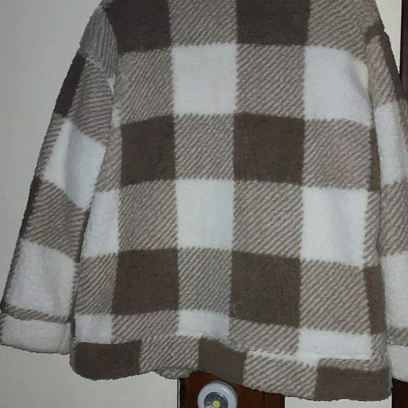 Teddy bear Buffalo plaid Super plush jacket. - Picture 2 of 8